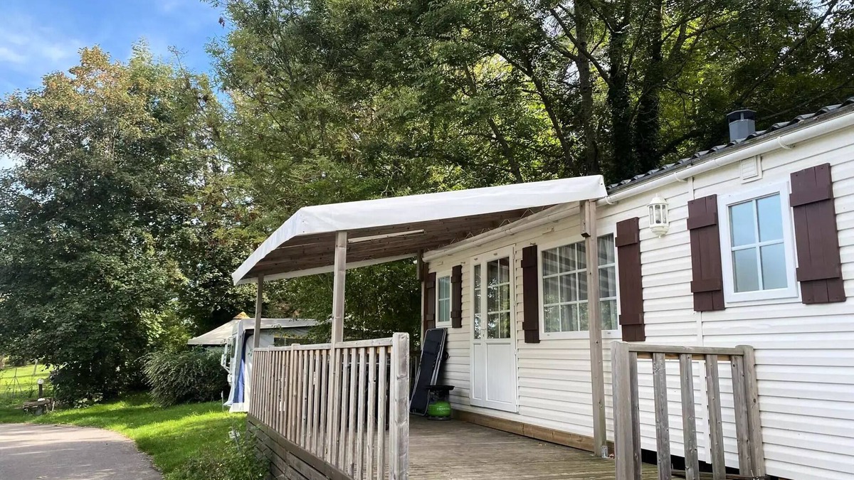 Le Grand Serre House | Camping le Grand Cerf * - Premium 6-person mobile home with covered terrace, 3 bedrooms, air conditioning, dishwasher, TV for 6 people