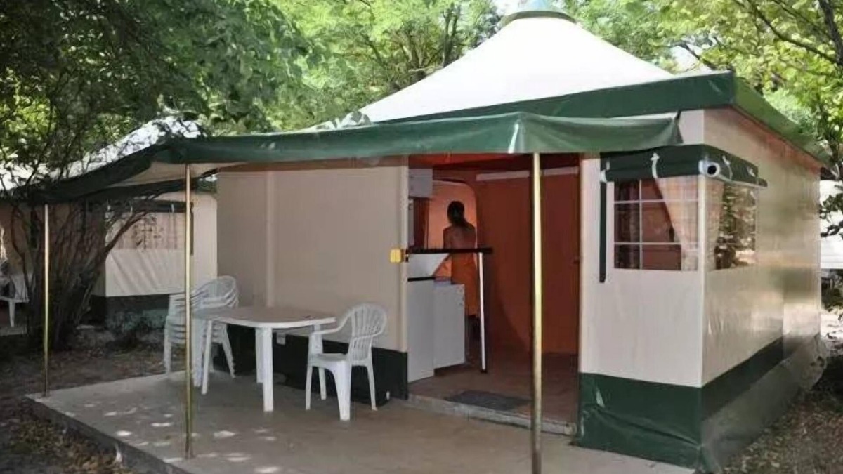 Saint-Martin-Lys House | Camping Le Moulin du Pont d'Aliès* - Pagan Tent 3 Rooms 5 People