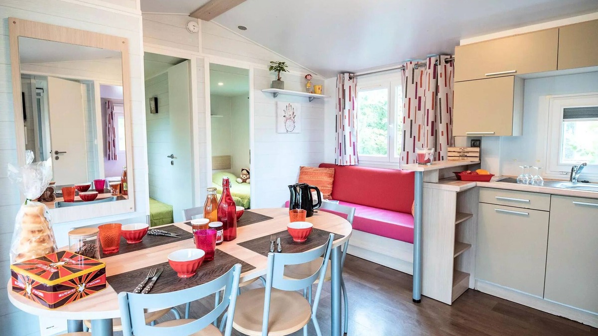 Severac-d'Aveyron House | Camping les Calquieres* - Mobile Home Cozy 4 rooms 6 people Air-conditioned