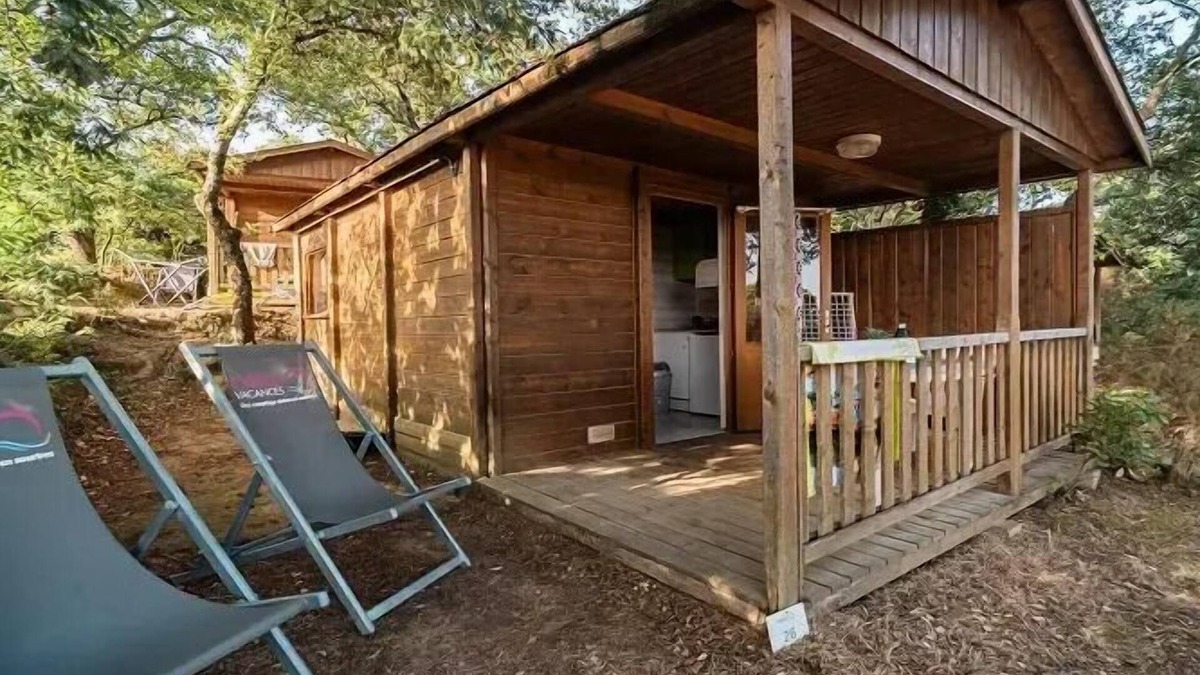 Laroque-des-Alberes Ski Chalet | Camping les Albères* - 1 Room Chalet 2 People