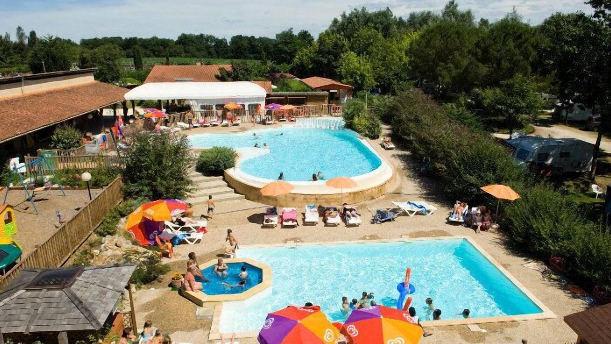Estang Ski Chalet | Camping Les Lacs De Courtès* - Chalet Adour 3 Rooms 5 people