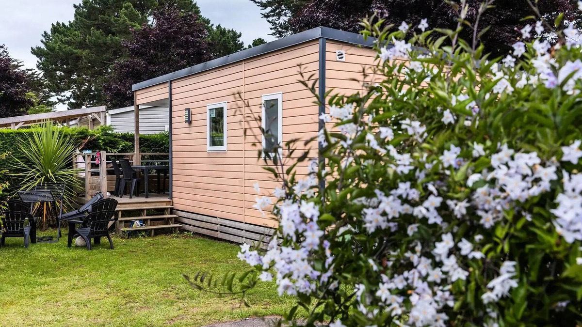 Carnac House | Camping Les Menhirs * - Mobile home Premium 3 rooms 4 people air-conditioned - TV