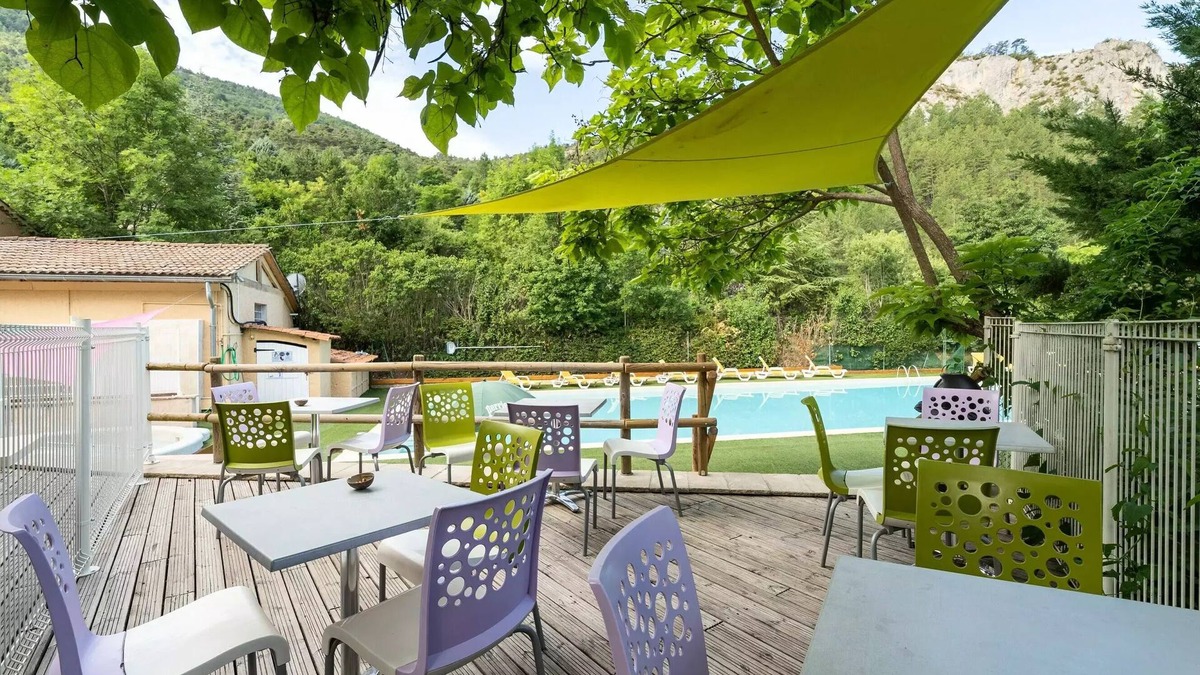 Orpierre House | Camping les Princes d'Orange* - Espace Premium 4 rooms for 6 people Air-conditioned with mountain view