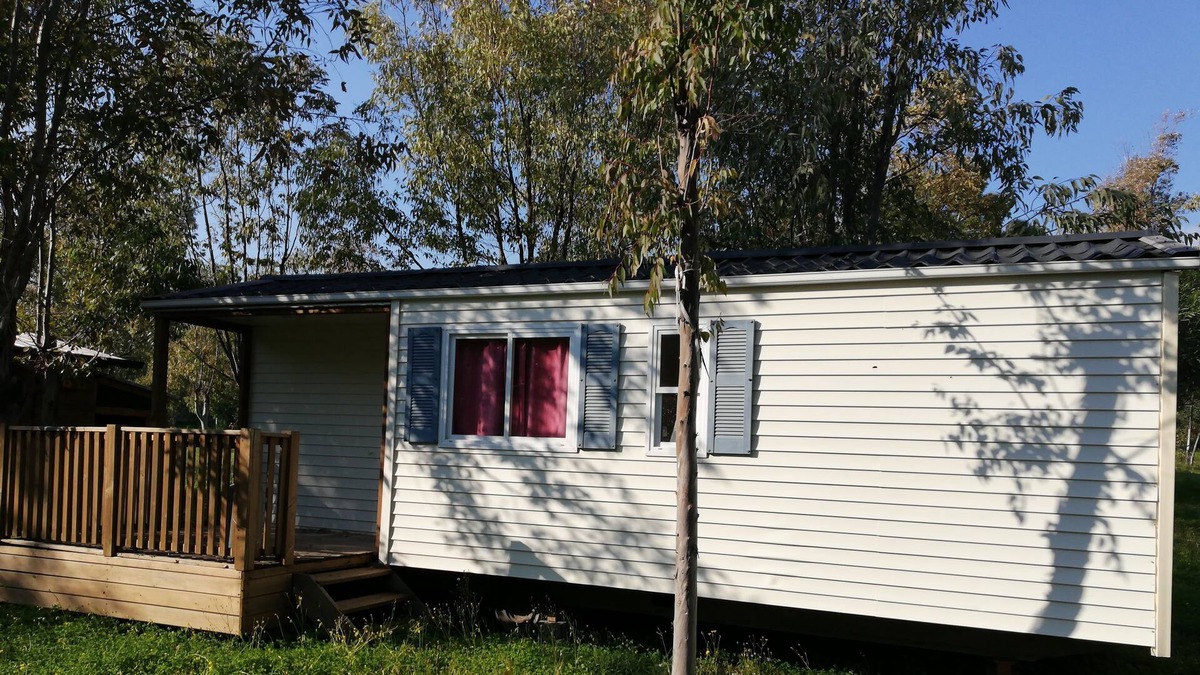 Marinella Di Cutro RV Rental | Camping Lo Ionio