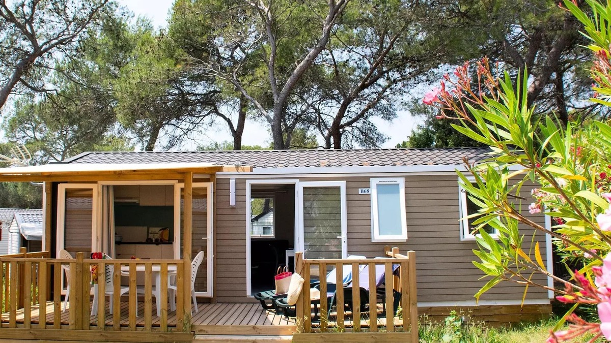 Puget-sur-Argens House | Camping Montana Parc Oasis Village - Coeur de l'Estérel * - Mobil Home Luxury 4 Rooms 6/8 People Air-conditioned + TV