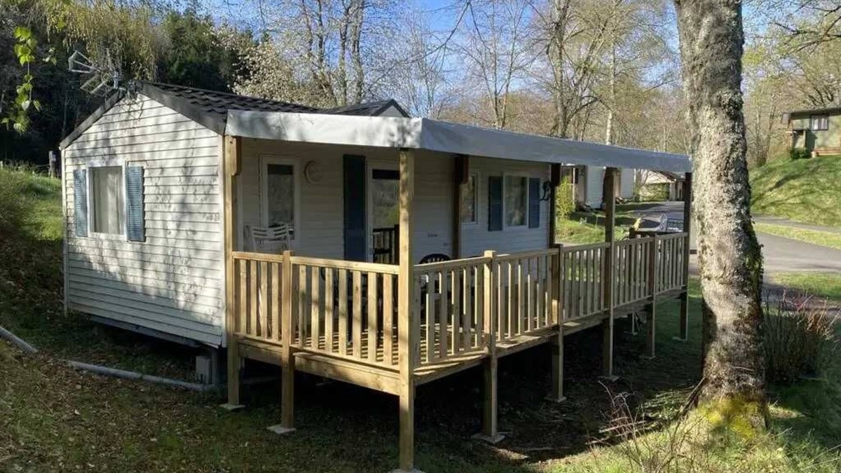 Vic-sur-Cere House | Camping - Piscine - ccbbda0