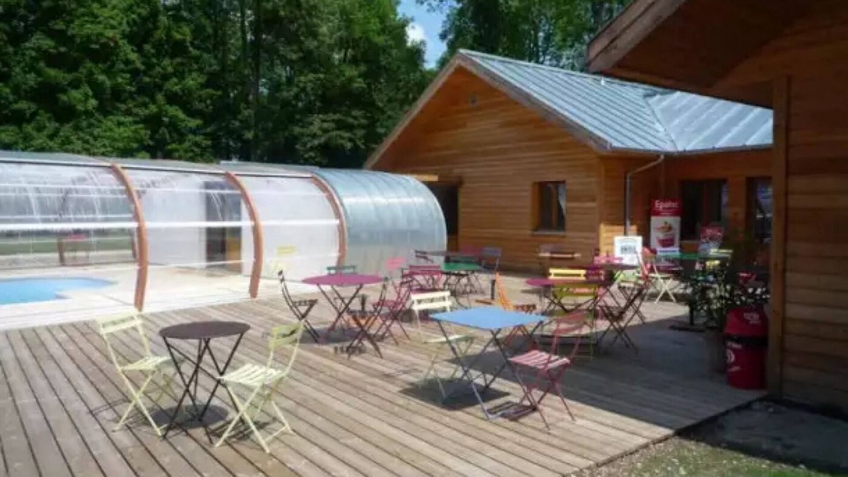 Bar-sur-Aube House | Camping - Piscine - eeceba