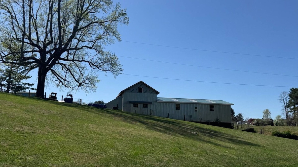 Floyd RV Rental | Camping Site - Green Acres Resort