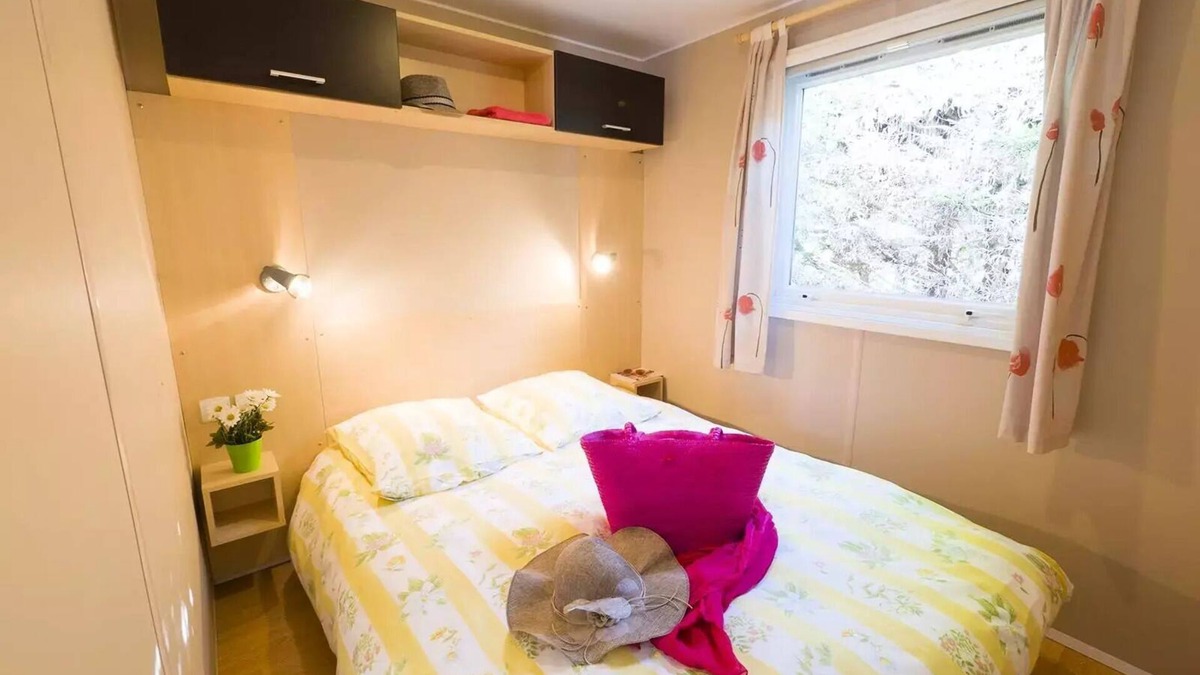 Pezuls House | CAMPING THE FORET * - Mobil home Comfort Super Titania - TV 5 persons