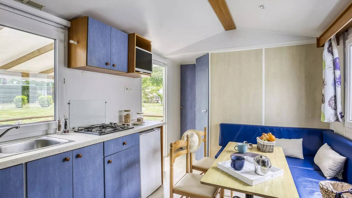 Nesles-la-Vallee House | CampingLe Grand Paris* - Comfort mobile home 3 rooms 4 people