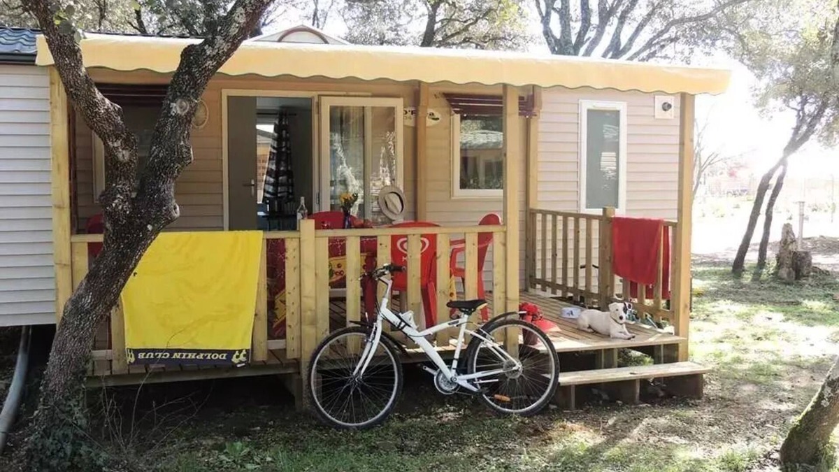 Boisseron House | Campsite Domaine de Gajan * - Mobile home Comfort + FAMILY 27m2 (2 bedrooms) - covered terrace TV INCLUSE - Clim 4 people
