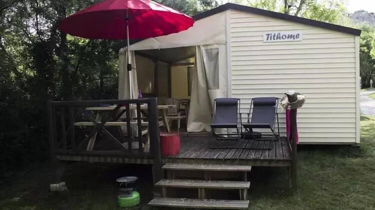 Laurac-en-Vivarais House | Campsite Flower Saint Amand * - Tithome Confort 3 room apartment for 4 people Without sanitary facilities
