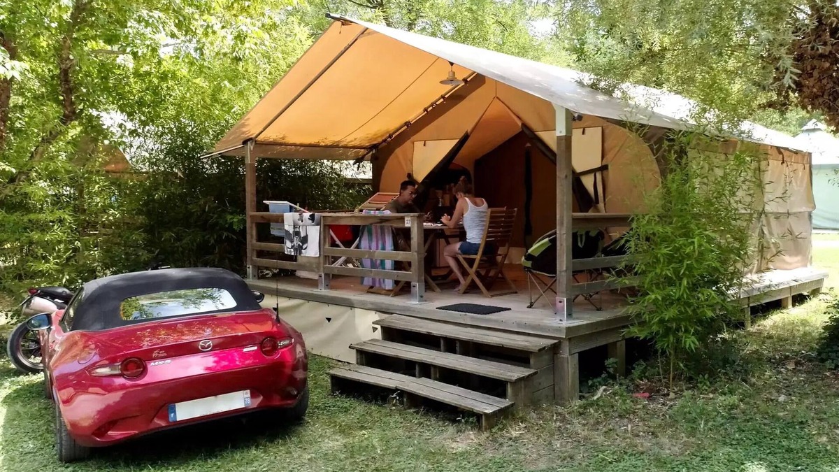 Laurac-en-Vivarais House | Campsite Flower Saint Amand * - Lodge Victoria Confort 3 rooms 4 people Without sanitary facilities