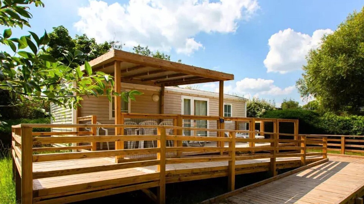 Saumur House | Campsite Flower L'Ile d'Offard * - Mobile home 32m² 2 bedrooms + terrace - suitable for people with reduced mobility 5 people