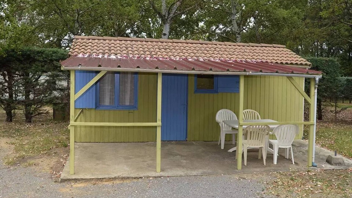 Vagnas Ski Chalet | Campsite La Rouvière Les Pins * - Chalet (Without toilet, shower) 4 persons