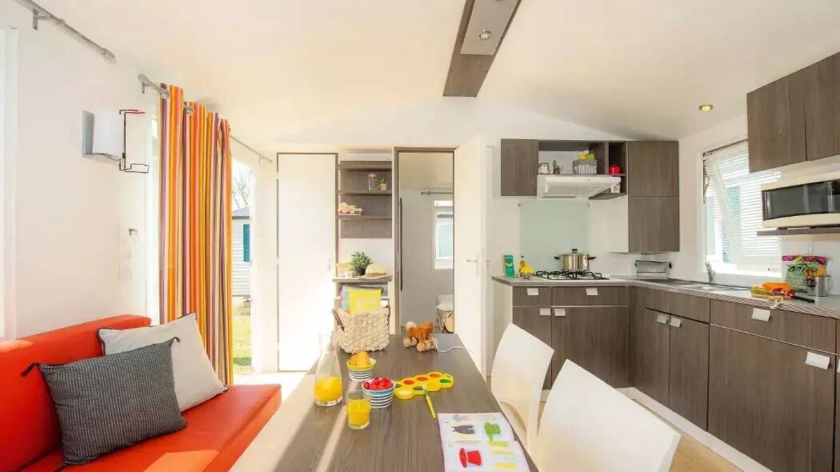 Angles House | Campsite Le Clos Cottet* - Classic 4-room mobile home for 6 people