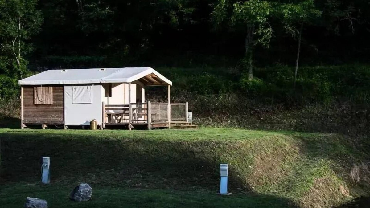 Mostuejouls House | Campsite Les Prades* - Canvas Bungalow 3 rooms 5 people Without Sanitary