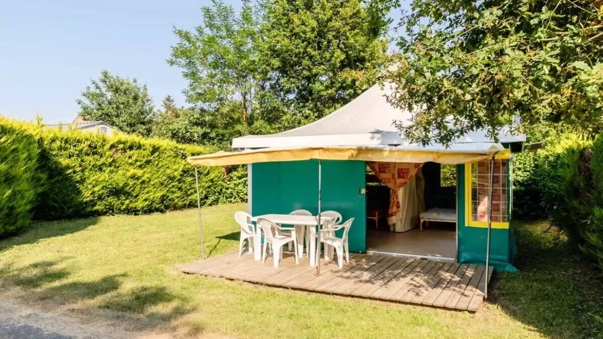 Bois-de-Cene House | Campsite maeva Escapades Le Bois Joli * - Pagan 3-Room Canvas Bungalow for 5 People (4 adults + 1 child -8 years old)
