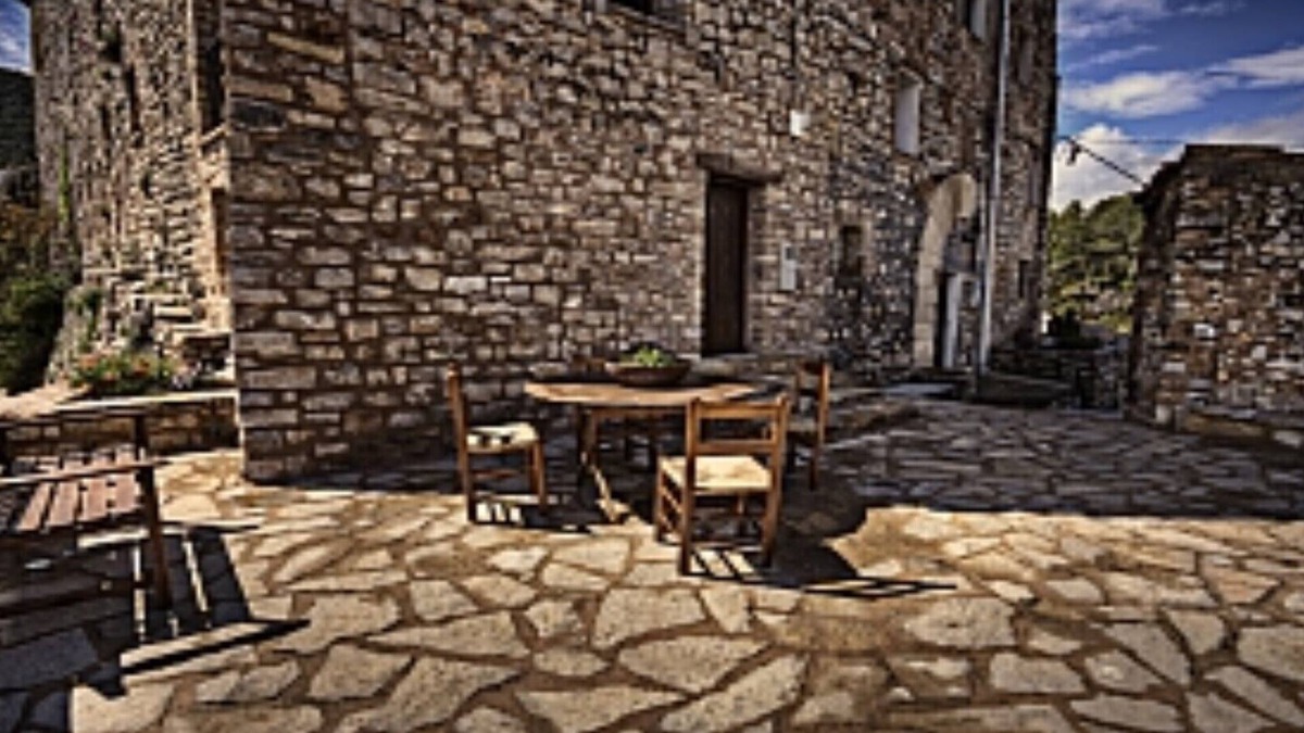Orpi House | Can Bosch Sleeps 4 (2 Bedrooms)