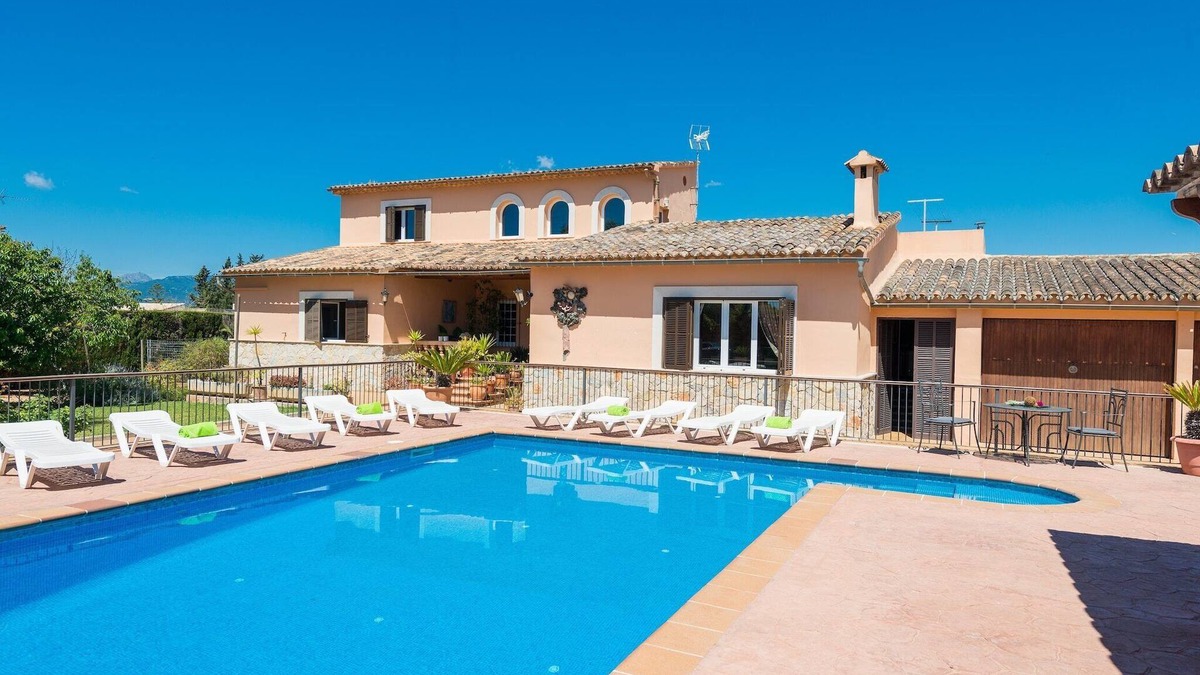 Es Garrovers Villa | Can MarÇal - Villa With Private Pool. Free Wifi