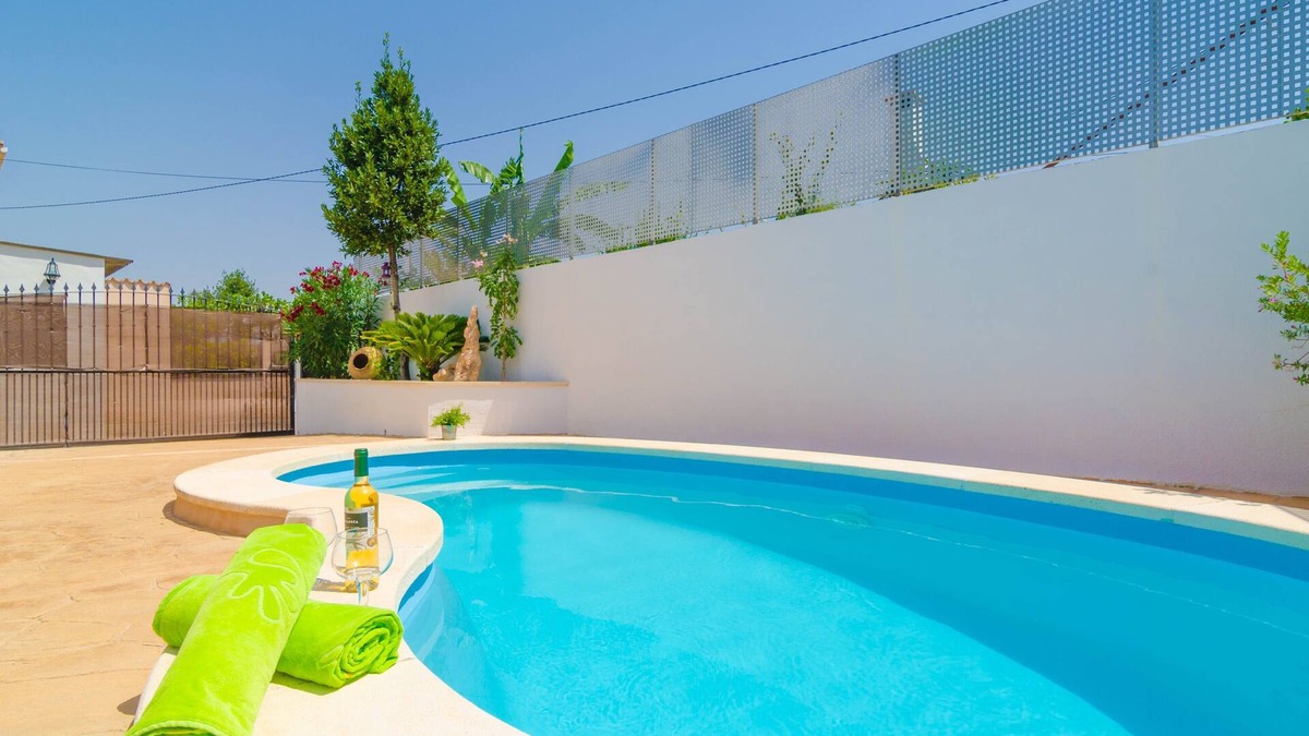 Algaida Villa | CAN PISTOLA - Villa with private pool in Algaida. Free WiFi