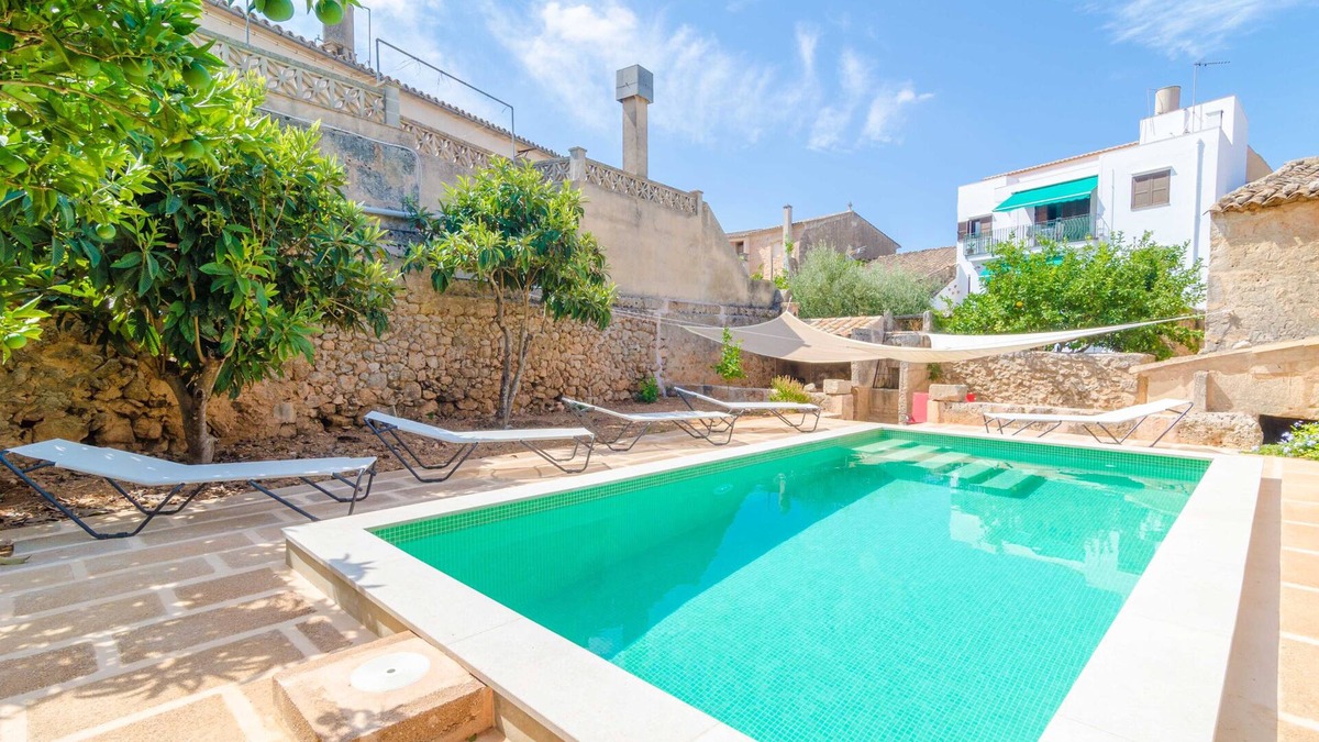 Algaida Villa | CAN ROMAGUERA - Wonderful townhouse with private pool.
