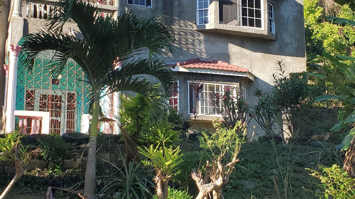 Yallahs Apartment | Can sleep 7 people with private parking