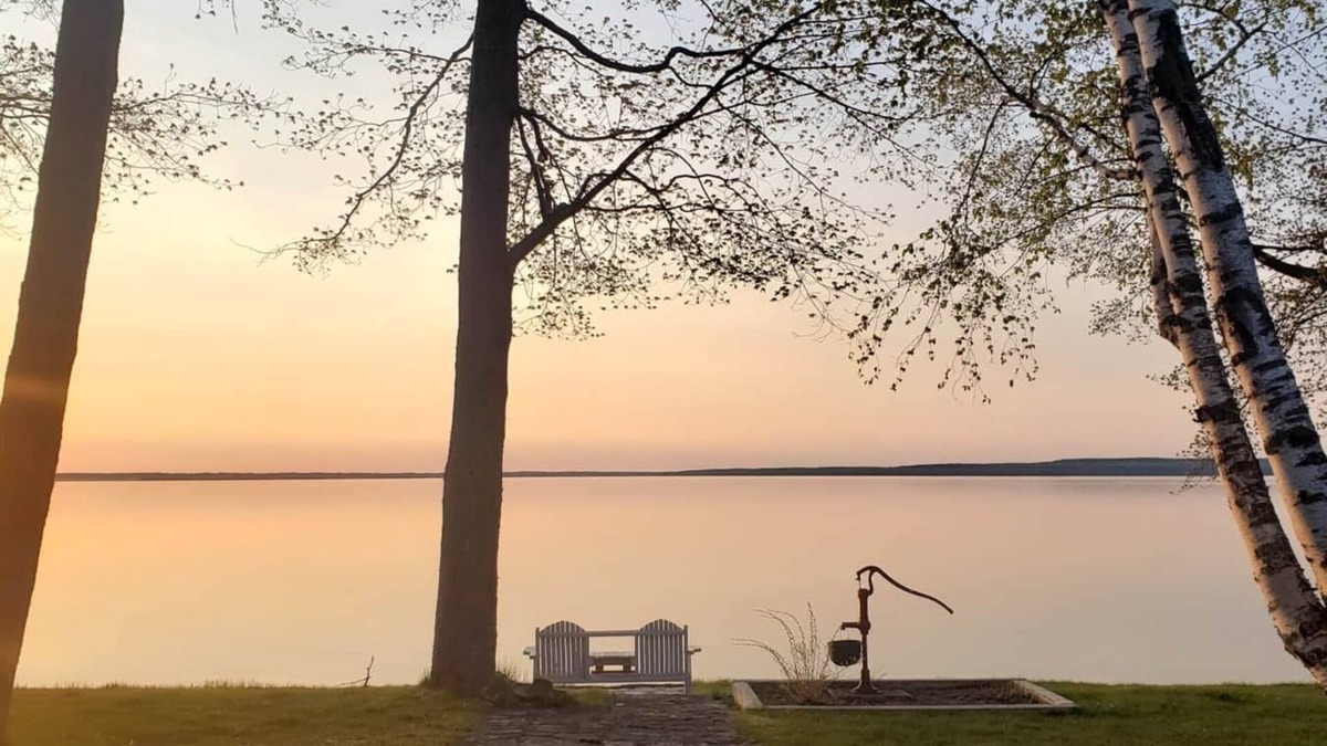 Manitoulin District House | Can't Bear To Leave!