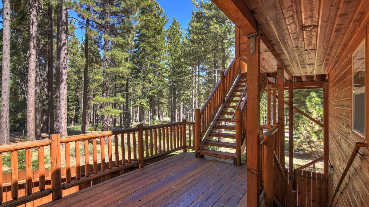 Country Club Estates House | Can't Refuse the Redwood Refuge! - Pool table and foosball
