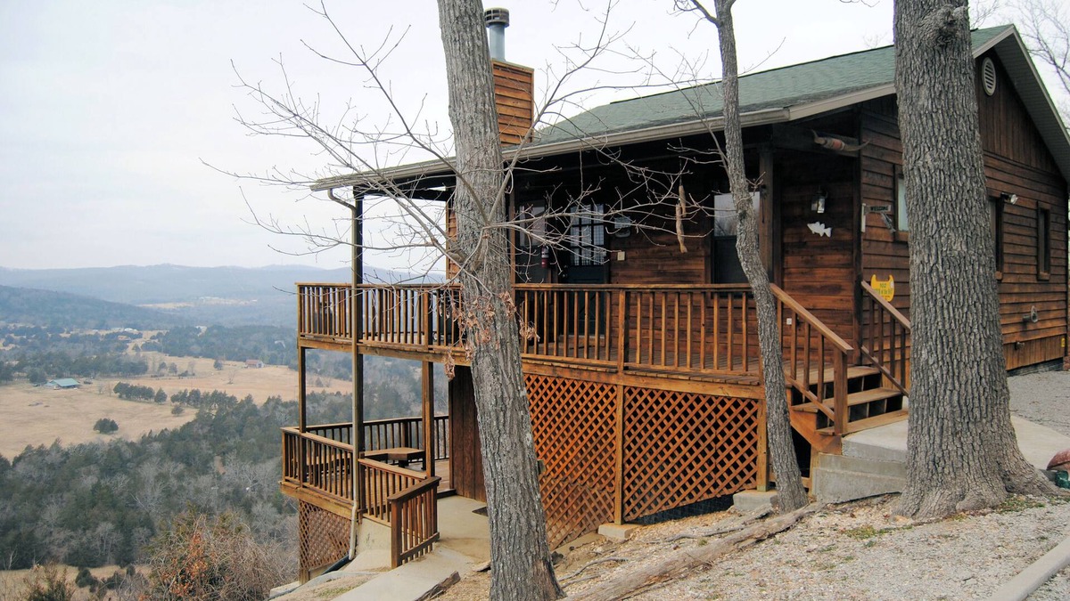 Eureka Springs Cabin | Can U Canoe Cabins Catch of the Day