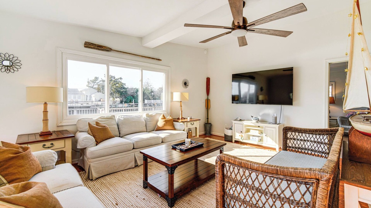 Mystic Island House | Canal-Front Home w/Dock in Little Egg Harbor!