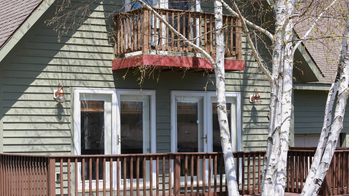 Davis House | Canaan Valley chalet near hiking, biking, kayaking, skiing, and charming towns…