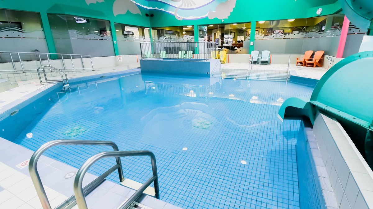 Regent Hotel | Canad Inns Destination Centre Transcona
