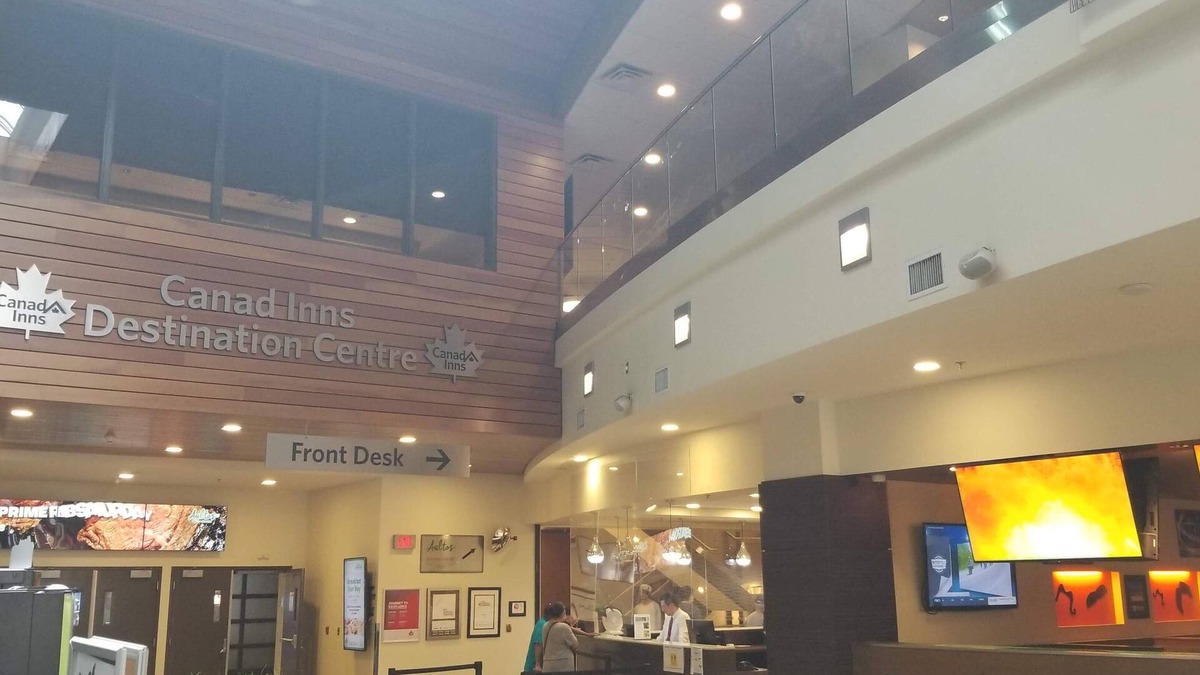 Winnipeg Hotel | Canad Inns Destination Centre Health Sciences Centre