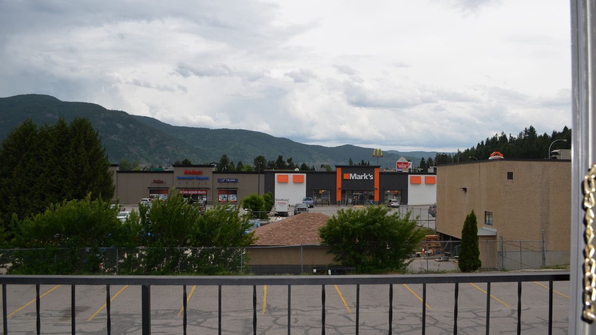 Castlegar Hotel | Canadas Best Value Inn & Suites Castlegar