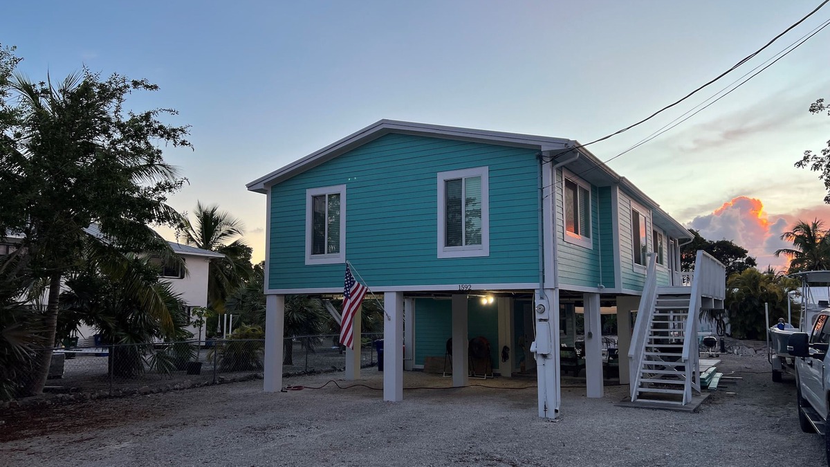 Eden Pines House | Canal Front Home in Big Pine Key with Pool