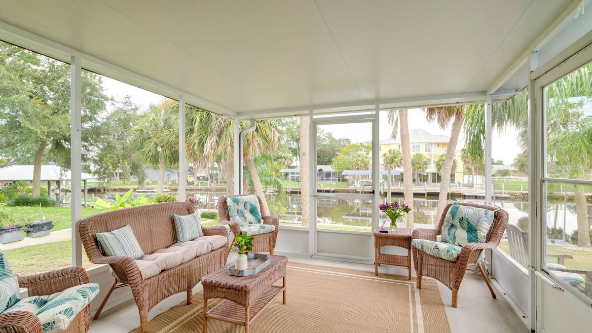 Dixie Shores House | Canal-Front Relaxation: Crystal River Home w/Dock