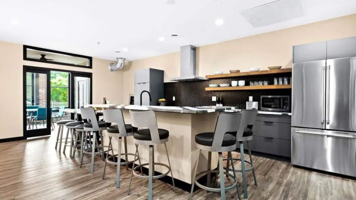 Downtown - Waterfront Condo | Canal Park/Downtown Duluth Luxury Condo. 4 bedroom, 2.5 bath