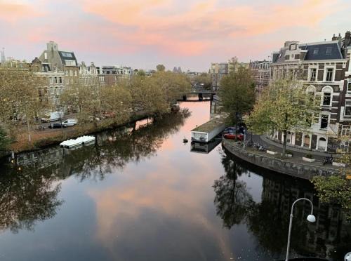 Museum Quarter Apartment | Canal view home in the center