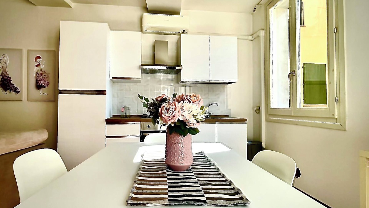 Old Town Apartment | CANALCHIARO55 - At the CENTER of Modena