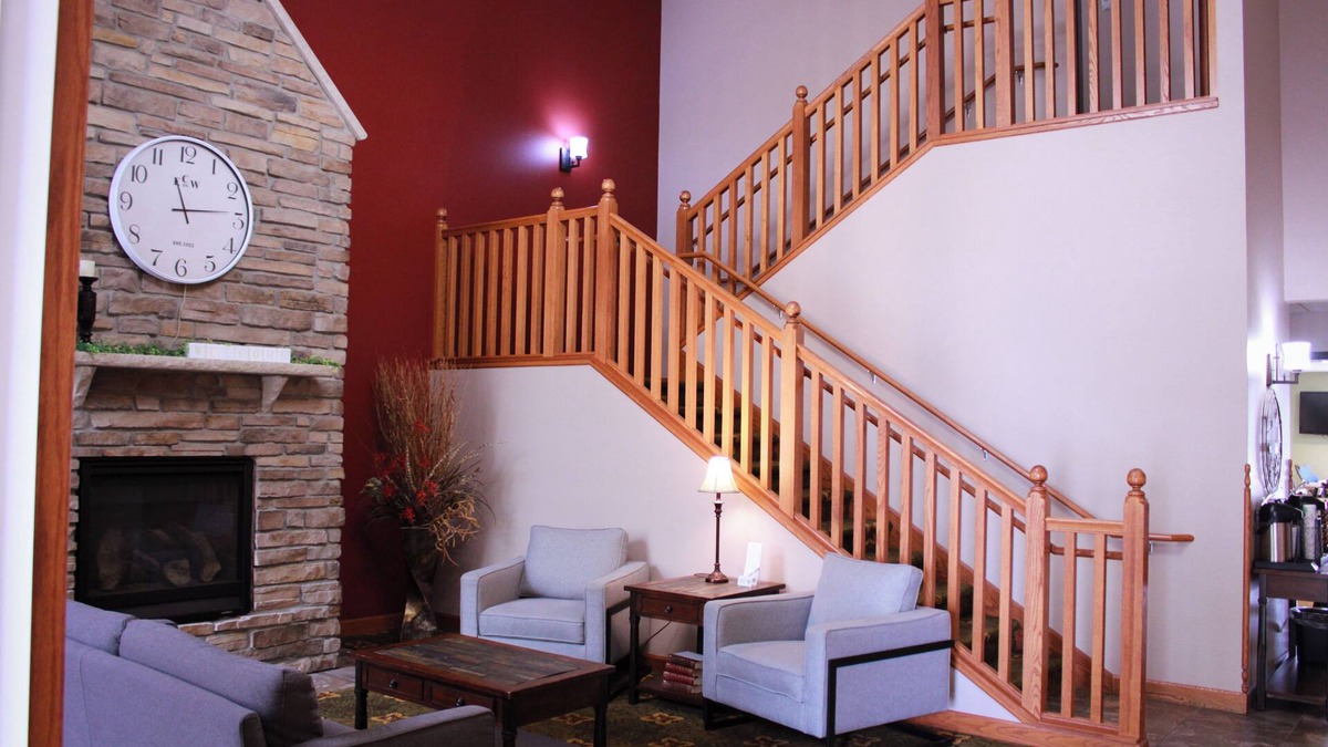 Canby Hotel | Canby Inn And Suites