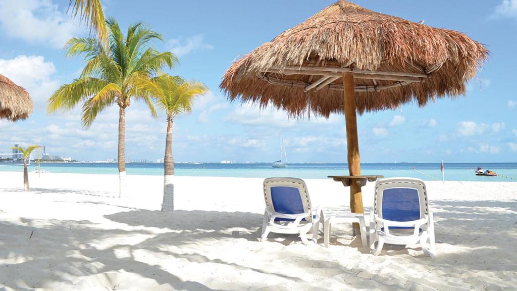 Punta Cancun Apartment | Cancun Beachfront Condo