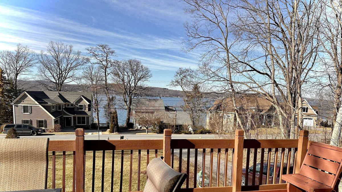 Holcomb House | Candaigua Lake View House
