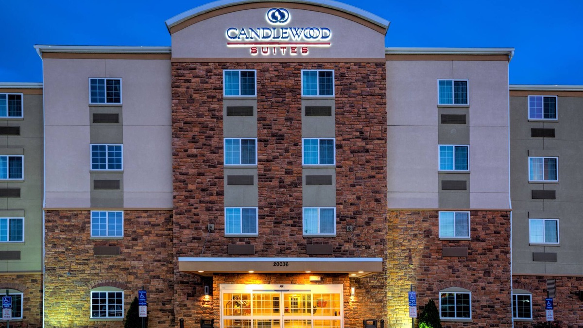Cranberry Township Hotel | Candlewood Suites Pittsburgh Cranberry by IHG