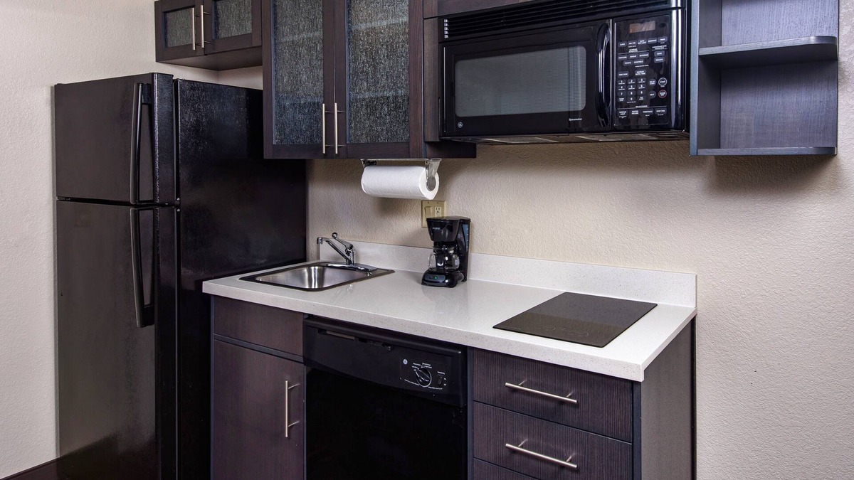 Appleton Hotel | Candlewood Suites Appleton by IHG