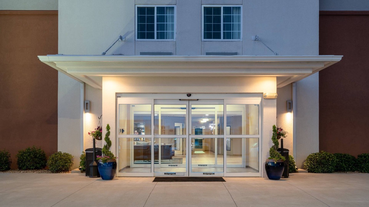 Auburn - Opelika Hotel | Candlewood Suites Auburn by IHG