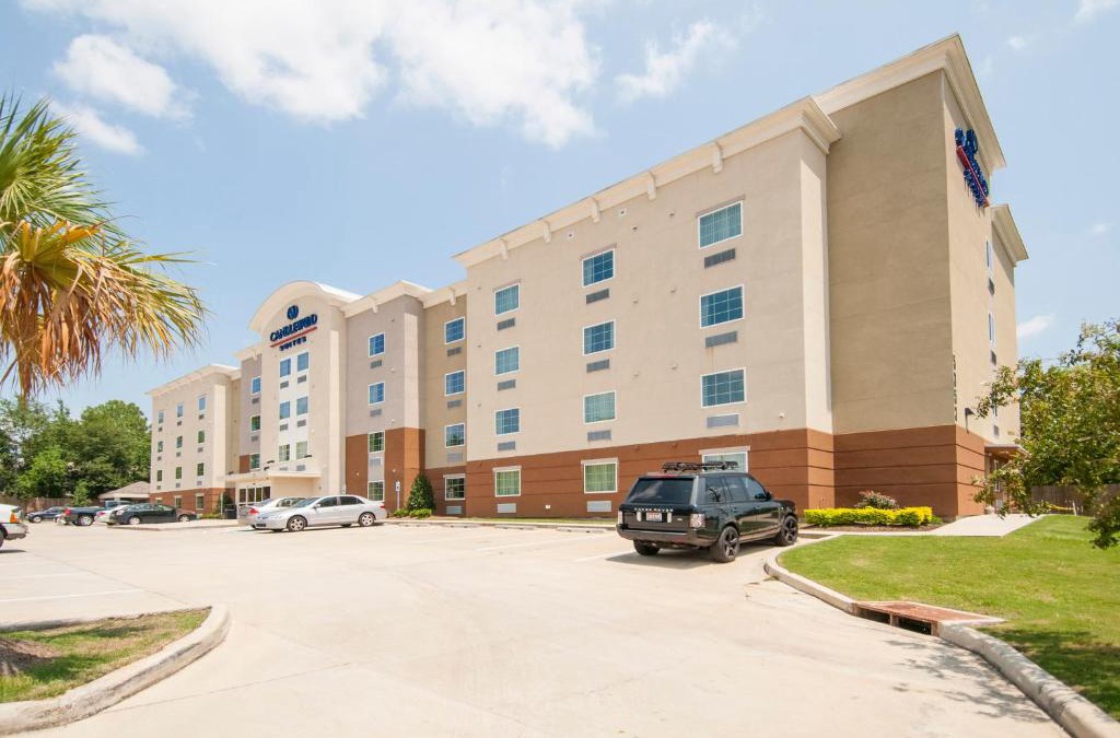 Mid City South Hotel | Candlewood Suites - Baton Rouge - College Drive by IHG