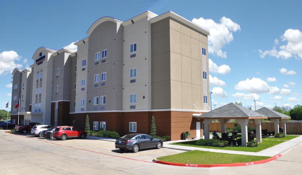 Bay City Hotel | Candlewood Suites Bay City by IHG