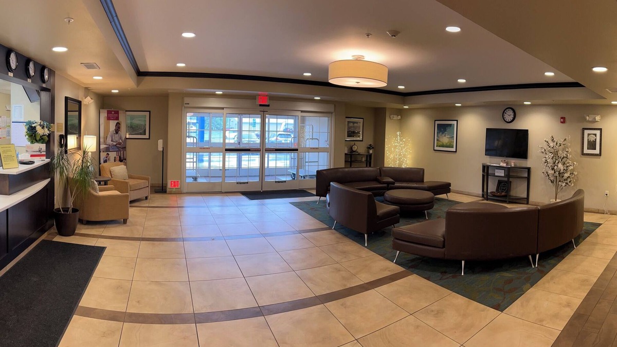 Bemidji Hotel | Candlewood Suites Bemidji - Paul Bunyan by IHG