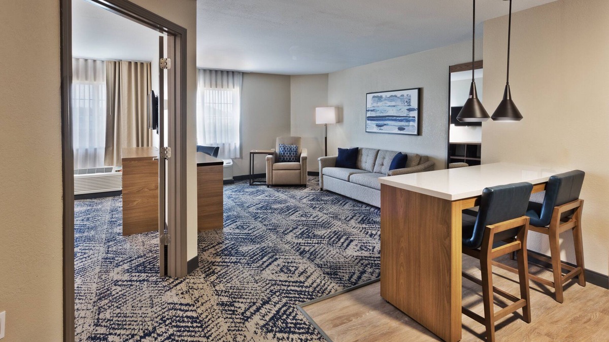 Columbus Hotel | Candlewood Suites Columbus Fort Benning by IHG